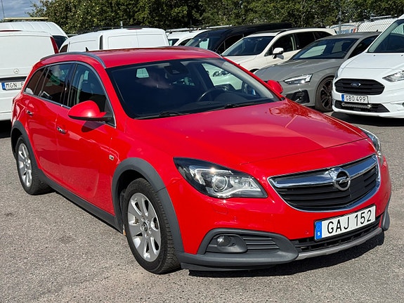 Opel Insignia Country Tourer 3 of 5