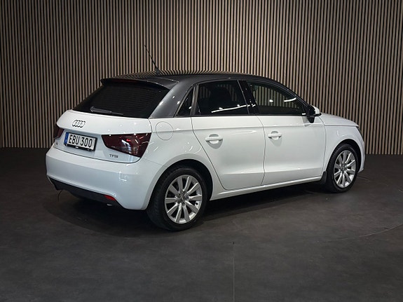 Audi A1 4 of 5