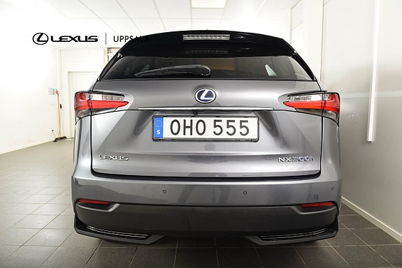Lexus NX300h 4 of 5