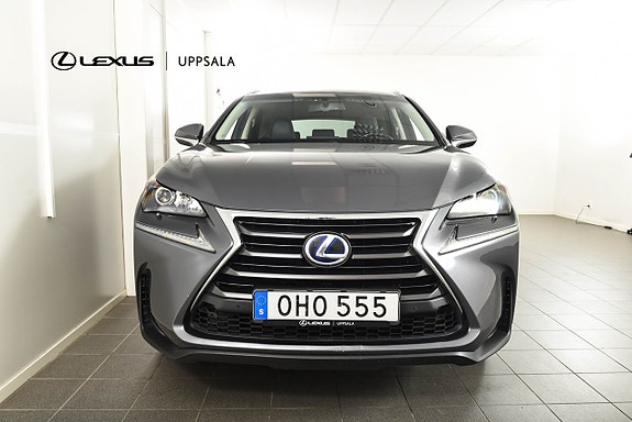 Lexus NX300h 5 of 5