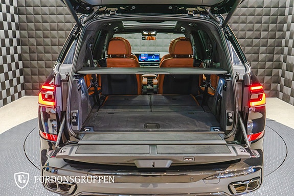 BMW X7 6 of 27
