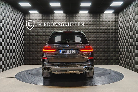BMW X7 5 of 5