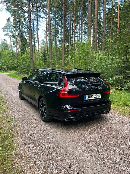 Volvo V60 3 of 5