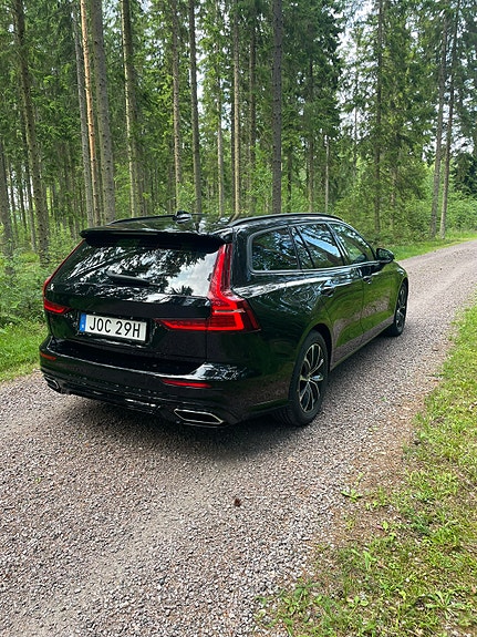 Volvo V60 4 of 5