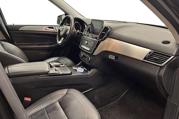 Mercedes-Benz GLE250 d 13 of 25