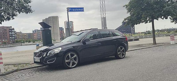 Volvo V60 11 of 15