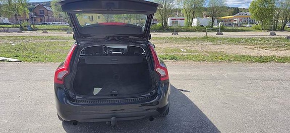 Volvo V60 5 of 5