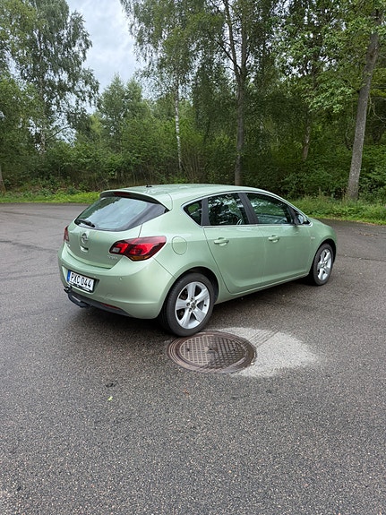 Opel Astra 5 of 7