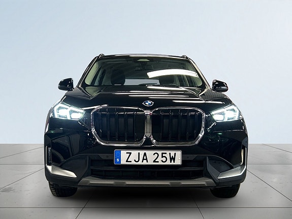 BMW X1 2 of 5