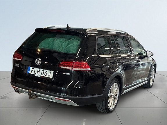 Volkswagen Golf Alltrack 6 of 23