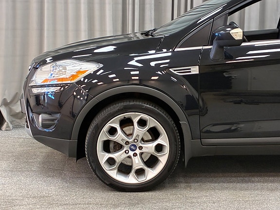 Ford Kuga 3 of 5
