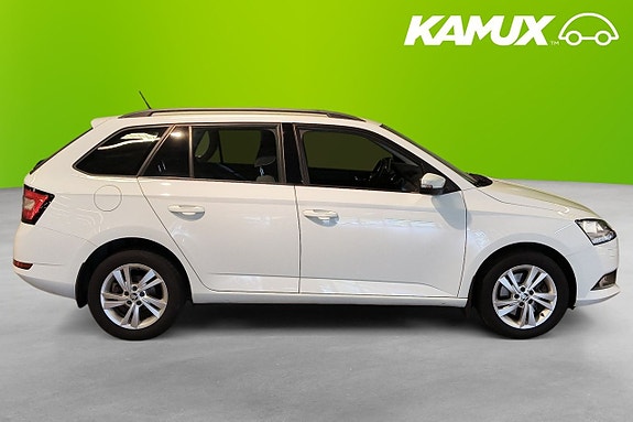 Skoda Fabia 2 of 5