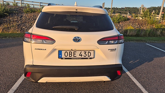 Toyota Corolla Cross 2 of 8