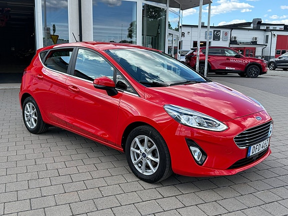 Ford Fiesta 3 of 5