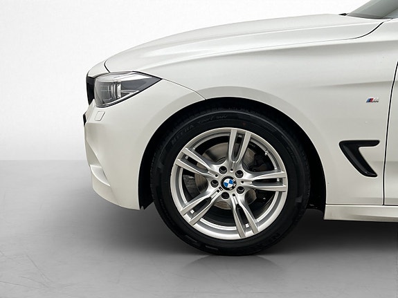 BMW 320d 29 of 30