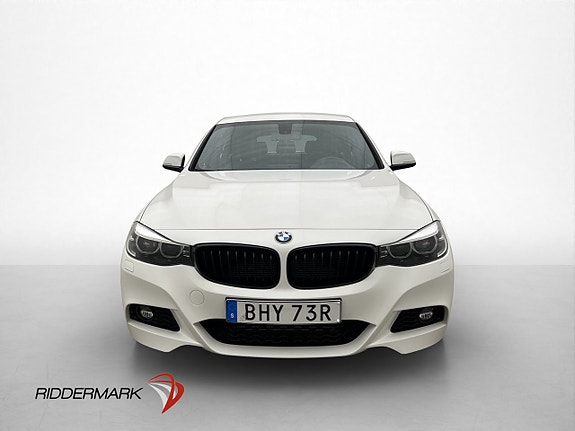 BMW 320d 2 of 5