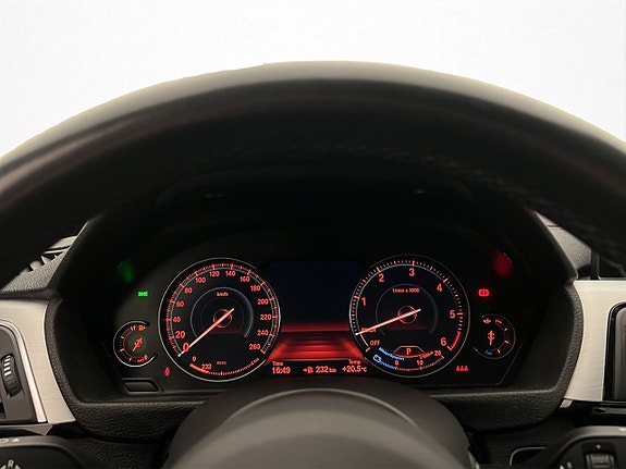 BMW 320d 16 of 30