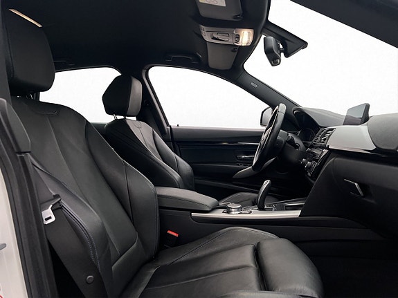 BMW 320d 18 of 30