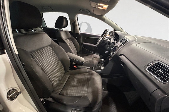 Volkswagen Polo 15 of 17