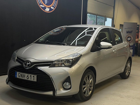 Toyota Yaris 5 of 23