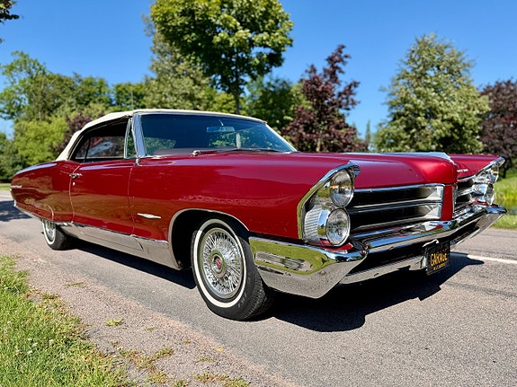 Pontiac Bonneville 8 of 27