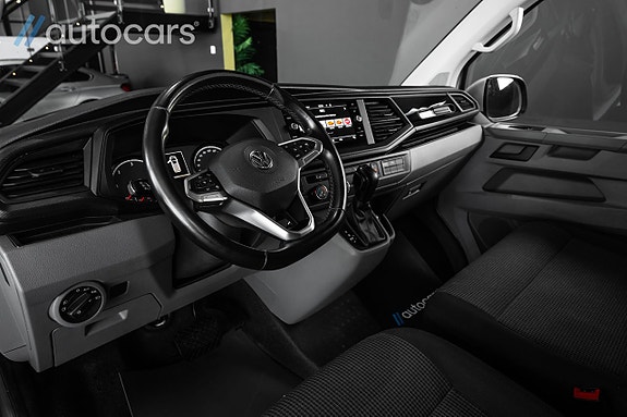 Volkswagen Transporter 19 of 30