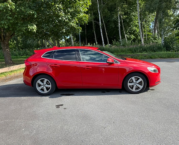 Volvo V40 6 of 15