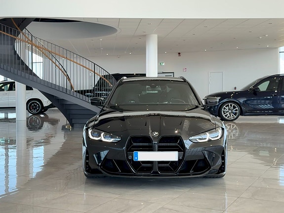 BMW M3 3 of 5
