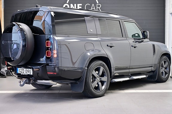 Land Rover Defender 130 6 of 30