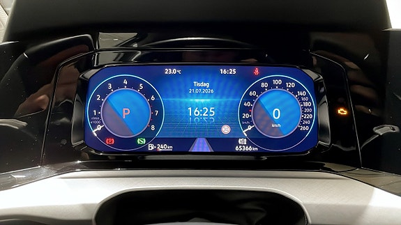 Volkswagen Golf I 13 of 15
