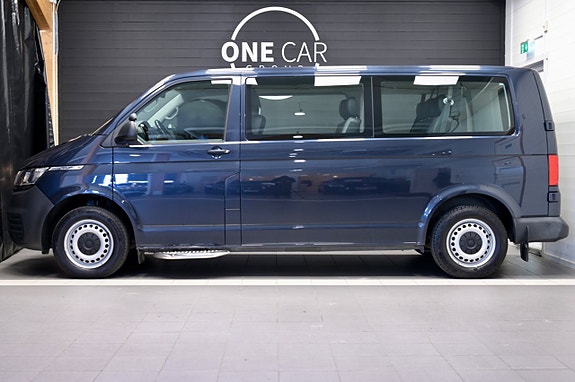Volkswagen Caravelle 3 of 5