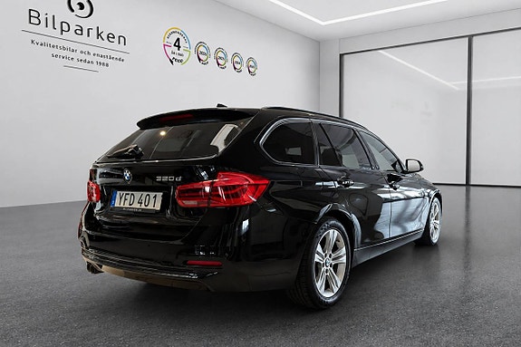 BMW 320d 2 of 5