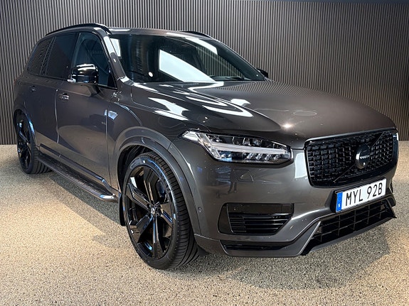 Volvo XC90 3 of 5