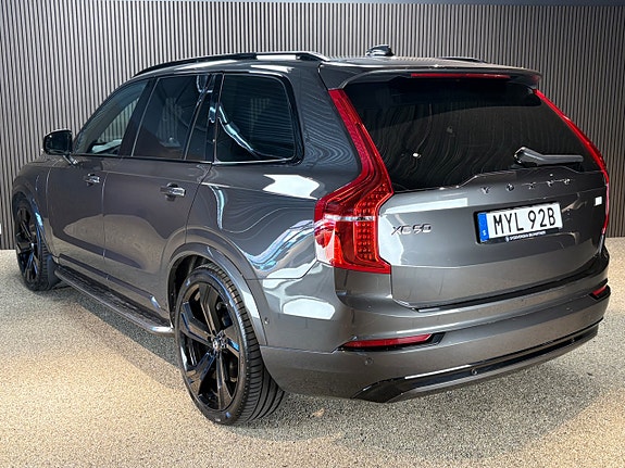 Volvo XC90 4 of 5