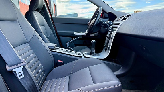Volvo V50 14 of 17