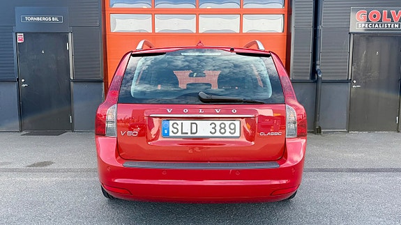 Volvo V50 6 of 17