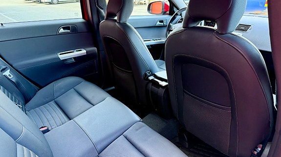 Volvo V50 15 of 17
