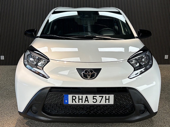 Toyota Aygo X 2 of 16