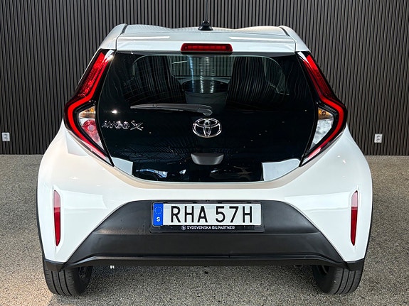 Toyota Aygo X 5 of 16