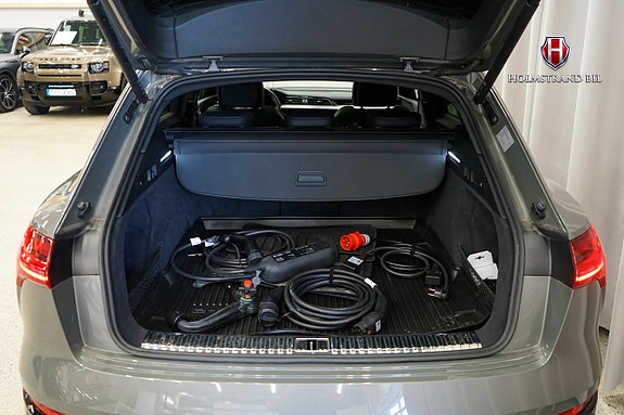 Audi Q8 27 of 29