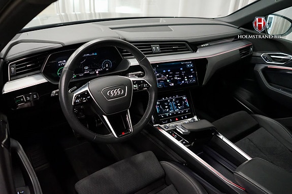Audi Q8 9 of 29