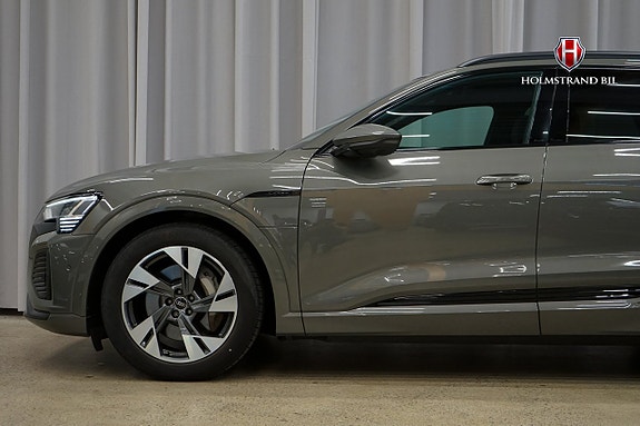 Audi Q8 7 of 29