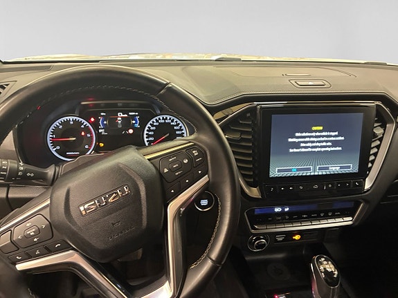 Isuzu D-max 10 of 15