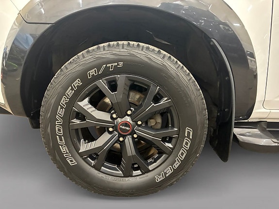 Isuzu D-max 14 of 15