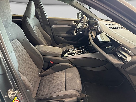 Audi A6 15 of 15