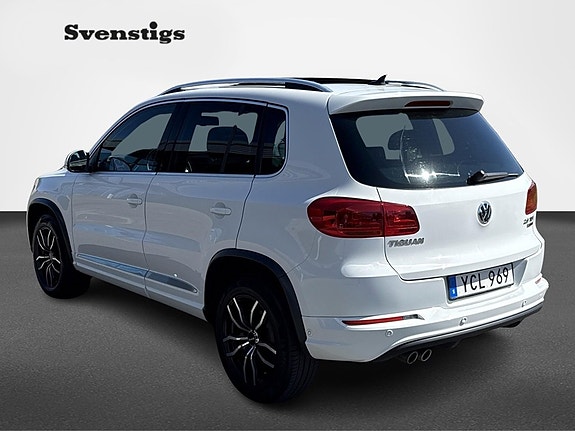Volkswagen Tiguan 3 of 5