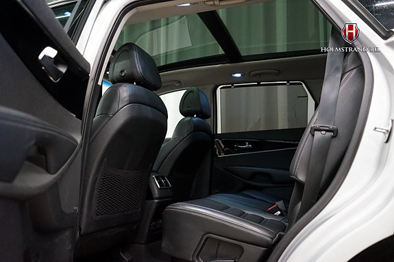 Kia Sorento 11 of 27