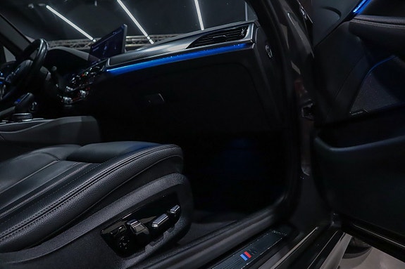 BMW 530e 12 of 13