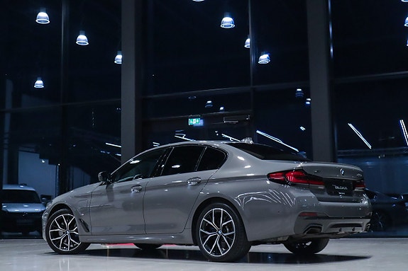 BMW 530e 6 of 13