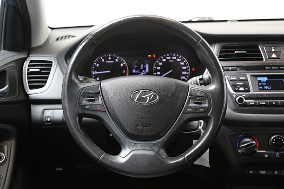 Hyundai i20 14 of 23